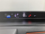 車両状態証明書修復歴の有無も一目瞭然。機能や内装・外装、走行距離、修復歴の有無をチェックし、クルマの状態を10段階にした車両状態証明書。数字や記号を使ってわかりやすく表示しています。