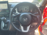 握りやすい大きなハンドルで運転しやすいです♪