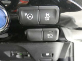 駐車時のドライバーへの負担を軽減する様サポートしてくれるパーキングアシスト機能を搭載しています。