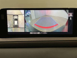 安心のバックモニター!ガイドがあって夜間でもよく見えます!