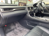 店舗にて現車の確認もいただけますので、お電話で在庫のご確認の上是非ご来店くださいませ。