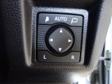 【電動格納ミラー】スイッチ一つでサイドミラーを格納する事が出来ます! 狭い駐車場などで、傷を付けられるのが怖い時格納しておくと、ちょっと安心ですね☆