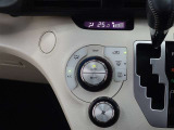オートエアコンを装備しております!自動で調整してくれますので、車内も快適です☆