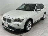 展示台数約40台、広い展示場、広いショールームルームで楽しいお車選びを。 お気軽にご連絡ください。