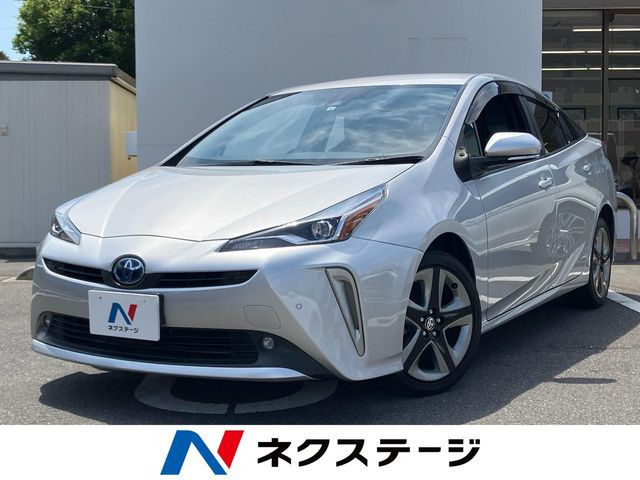 トヨタ プリウス 