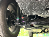 お車を安心してお乗りいただく為には、足回りの定期点検が欠かせません。サービスサポート(有償保証)では無料点検もご提供しており、安心のカーライフをお過ごしいただけるサポート体制が整っています。
