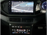 VW純正インフォティメントシステム「DiscoverPro」大変使いやすいタッチパネル型ナビゲーションでETC2.0とバックカメラが付いています。