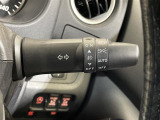 【オートライト(AUTO)】外の明るさをシステムが感知して、自動でヘッドライトが点灯します!ヘッドライトをつけ忘れを防ぐ便利機能です。