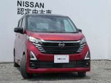 LEDヘッドライトです。ハイビームアシスト・ヘッドランプをハイビームにして走行中、前方の対向車や先行車がいたり、明るい場所を走行すると自動でロービームになります。