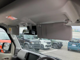 運転席と助手席にはサンバイザーを装備☆