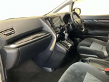 見通しのよいすっきりとした視界で、誰でも運転しやすいです。運転のしやすさは疲れにくさにも繋がりますよ♪