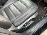 【パワーシート】電動なので、きめ細かい調整ができます!自分自身の運転姿勢に合わせた、適切なドライビングポジションが確保できます♪