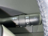 【オートライト】車外の明るさに応じて自動的にライトの点灯・消灯をしてくれます