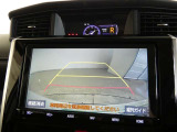 バックガイドモニターで、後方を確認しながら安心して駐車することができます。運転初心者も熟練者も必須の機能ですよ!