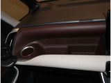 お車の取扱説明書・メンテナンスノート(記録簿)も御座います。トヨタのディーラーで安心を買って下さい。当社は無理な勧誘は致しません。まずはお客様からのお問い合わせを心よりお待ちしております。