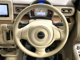 【純正革巻きステアリング】上質な革を使用することで、手にしっかり馴染みとても運転しやすいハンドルです♪