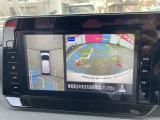 車を真上から見ているように、周囲の状況を把握しながら安心して駐車が行えるアラウンドビューモニター装備!