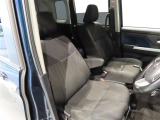運転しやすさを追求した開放的なドライバーズスペース!