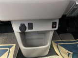 運転席シートヒーター付き♪お尻や腰回りを温めてくれますよ(^^♪