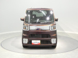 【冬道も心強い4WD】雪国でも頼もしい四輪駆動のウエイクです。これから一緒に思い出を作れる相棒として、毎日の通勤から週末のアウトドアまで力強くサポートします