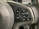 【アダプティブ・クルーズ・コントロール】予め設定した車速内でクルマが自動的に加減速。 前走車との適切な車間距離を維持しながら追従走行し、高速道路でのドライバーの疲労を軽減してくれる嬉しい機能付♪