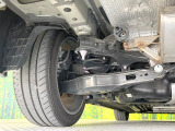 お車を安心してお乗りいただく為には、足回りの定期点検が欠かせません。サービスサポート(有償保証)では無料点検もご提供しており、安心のカーライフをお過ごしいただけるサポート体制が整っています。