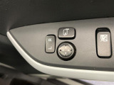 【電動格納ミラー】ドライバーの目線に合わせ、ミラーの上下左右調整が可能です♪