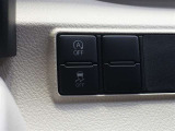 アイドリングストップ機能がついているので、停車時にエンジンを止めて燃料消費を抑えます。環境にもお財布に優しいですね♪