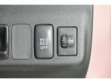 アイドリングストップ機能がついているので、停車時にエンジンを止めて燃料消費を抑えます。環境にもお財布に優しいですね♪