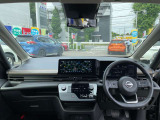 窓ガラスが大きく車両感覚も掴みやすいお車ですので安心してお乗りいただけます。