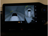 スマートキー付きです。スマートキーとは鍵を車に差し込まなくても、ドアノブを触ったりするだけで、ドアロックを解錠できます。これが凄く便利なんですよ。