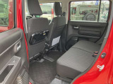 【分割可倒式シート】荷物や乗車人数に合わせて自由にアレンジ可能!大きな荷物も積みやすく、使い勝手が便利なシートです。
