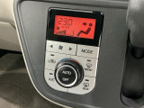 オートエアコンがついていますので、簡単操作で快適に過ごせます。希望の温度に自動調整してくれるのが便利です。