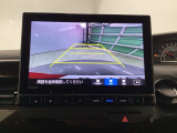 バックモニター付きで、車庫入れやバック時の後方確認をしっかりサポート。モニターに映し出される映像で死角も確認しやすく、狭い場所での駐車や後退時の操作をより安心して行えます。