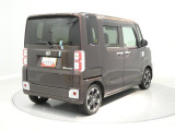 【タフに使える一台】大きなボディながら四角い形状で車両感覚が掴みやすいです。キャンプや釣りなど、アクティブな趣味を存分に楽しめる室内空間の広さが魅力です。