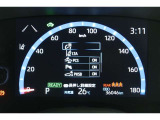 【クリアランスソナー】警告音と表示で、障害物の確認をアシスト♪縦列駐車時や駐車場・車庫などでの取り回しをサポートします。
