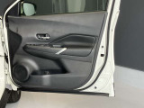 運転席ドアの内張☆パワーウィンドウです♪