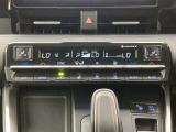 オートエアコンは温度を設定するだけで、自動で風量などを設定してくれます。運転しながら操作も必要ないので、安全性も向上します。