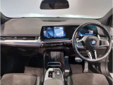 ☆センターパネルを運転席側に僅かに傾けたBMW独特のインパネ☆【駆け抜ける歓び】はここからもスタートしております☆