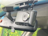 【ドライブレコーダー】ドライブレコーダー装備!走行中はもちろん、あおり運転や事故に遭遇した際、映像で記録し、万一のリスクに備えます。※記録用SDカードはお客様ご自身でご準備いただく必要があります。