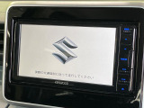 【純正ナビ】人気の純正ナビを装備しております。ナビの使いやすさはもちろん、オーディオ機能も充実!キャンプや旅行はもちろん、通勤や買い物など普段のドライブも楽しくなるはず♪