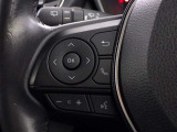 ステアリングスイッチ装備!運転しながら手元でオーディオの操作などができます。