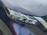 夜間走行の様々な局面に向けて、LEDヘッドランプで視認性をしっかり確保☆ハロゲンヘッドランプのおおよそ2倍の光量で、広範囲に明るくドライバーをサポートしてくれます。