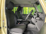 運転席シート廻りは使用感も少なく、良好な状態となっています。丁寧に使われていたことがよくわかりますね。
