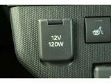 【アクセサリーソケット】12Vのカー用品等の電源供給が可能です。