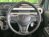 インテリアに合わせたデザインのステアリングは、運転される方のことも考え、運転しやすい形状、大きさです。是非一度、実際に触ってお確かめください。