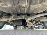 下回りの状態です。錆が少ない車です。