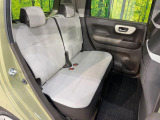 運転席シート廻りは使用感も少なく、良好な状態となっています。前オーナー様が丁寧に使っていたことがよくわかりますね。