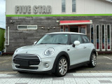 当店では、BMW MINIを中心に個性的な車の販売をしております。見ているだけでも楽しい車を展示してますので、遊びがてらにてもご来店下さい。写真画像を見ていただくとオリジナルの整備内容がご確認で出来ます。