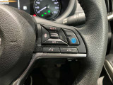 ハンドル右部にはプロパイロットスイッチが装着されています。高速道路などアクセルを踏んだままでの走行の時、手元のスイッチ操作でアクセルを踏まなくても速度を保つことができます。